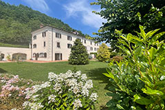 Luxury Property for sale in Piemonte Italy - Prestigious Country Estate with beautiful countryside and mountain  views, close to local facilities.